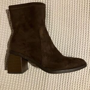 Anne Klein Faux Suede Brown Ankle Boots, Size 7